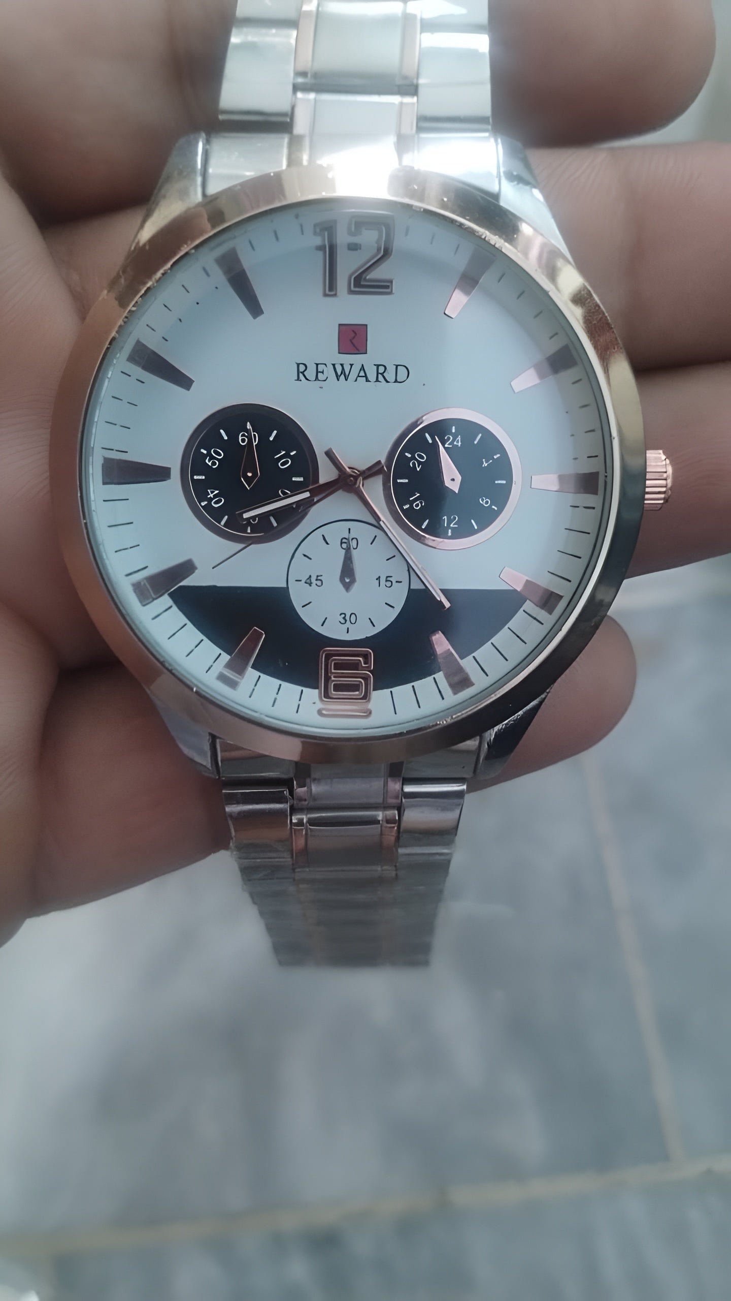 Reward Men’s Watch – Premium Quality